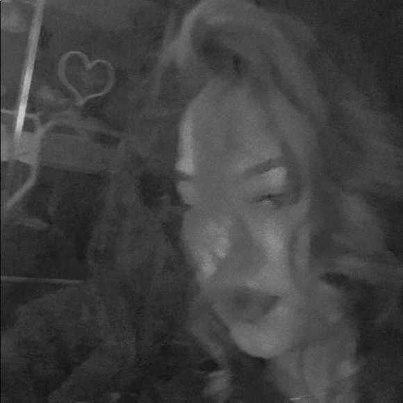 Meet your Posher, Lindsey - Picture 1 of 1